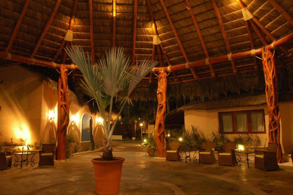 Hotel Palmas De Cortez ロス・バリレス エクステリア 写真